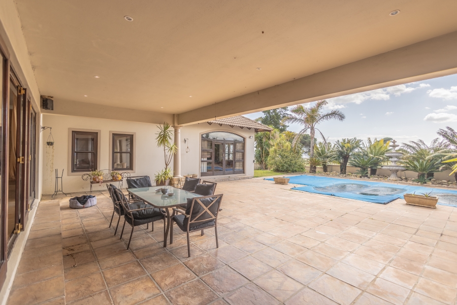 5 Bedroom Property for Sale in Klein Zevenwacht Western Cape